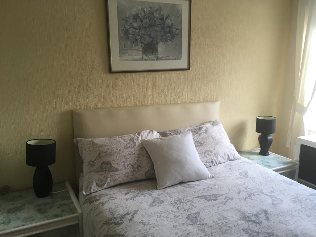 Bentons Guest House Челтнем Екстер'єр фото