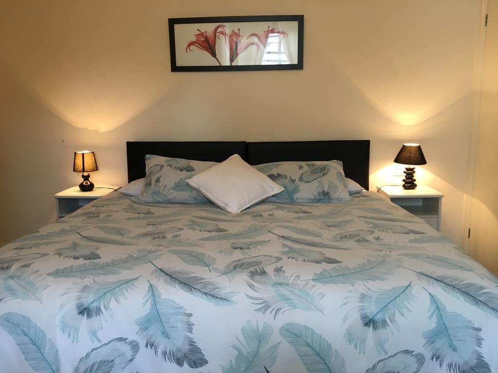 Bentons Guest House Челтнем Екстер'єр фото