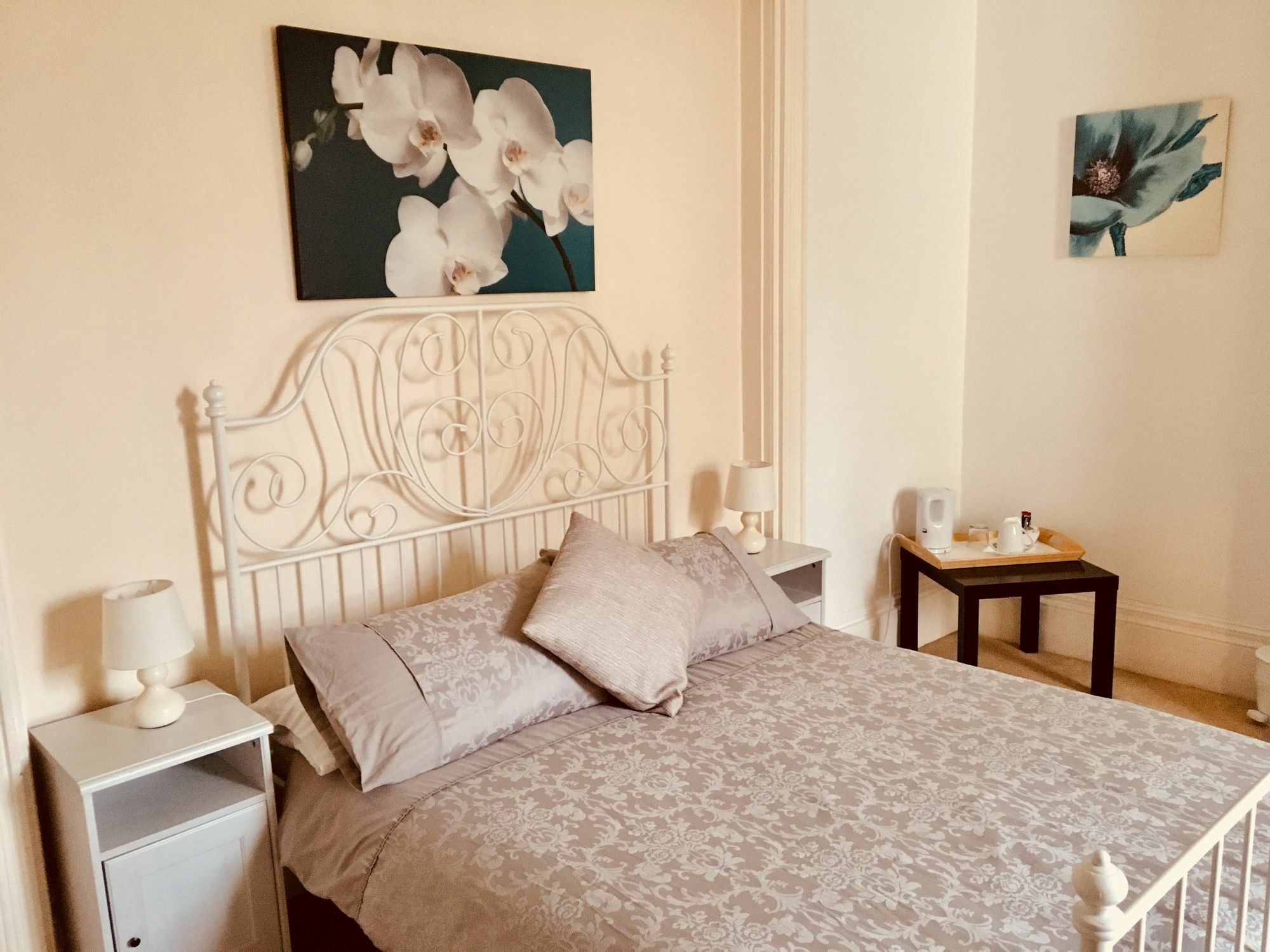 Bentons Guest House Челтнем Екстер'єр фото