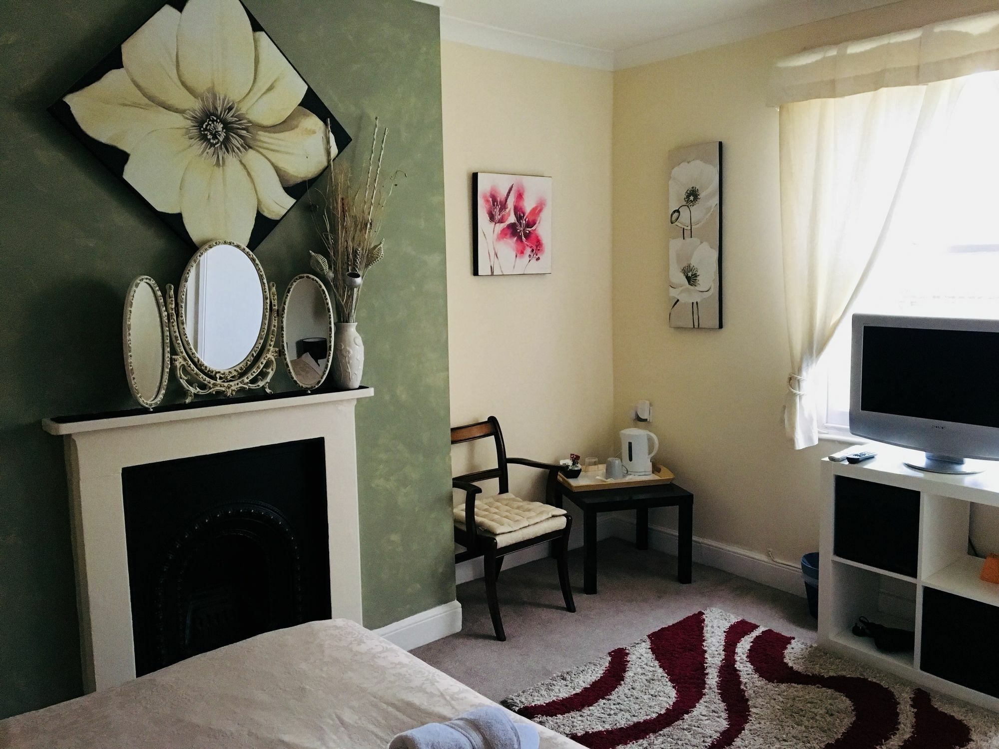 Bentons Guest House Челтнем Екстер'єр фото