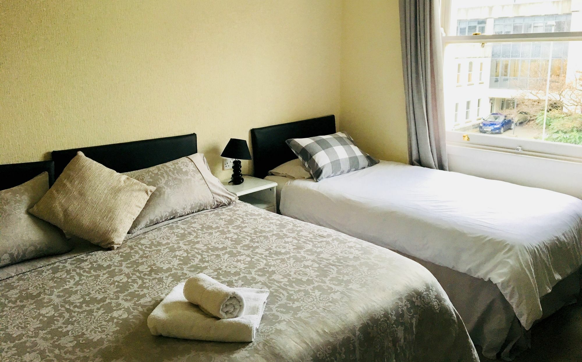 Bentons Guest House Челтнем Екстер'єр фото